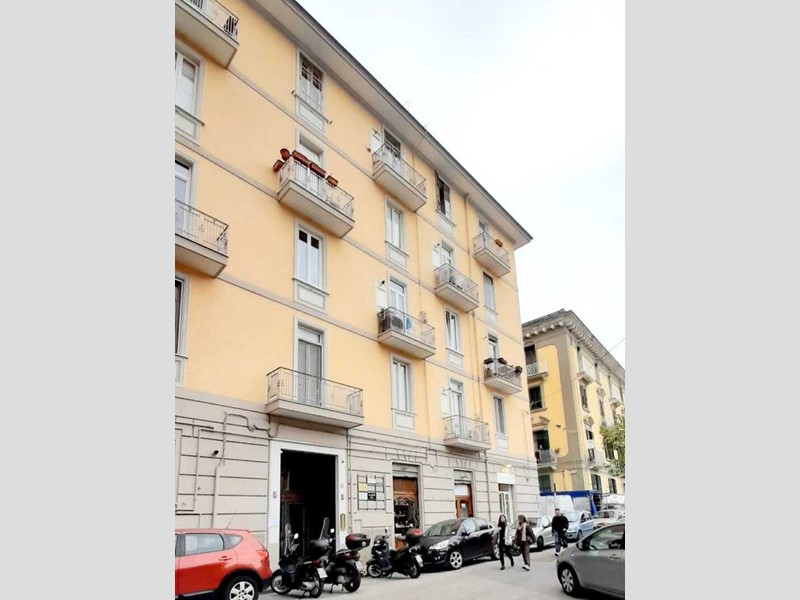 Trilocale in Vendita a Salerno, 330'000&euro;, 85 m²
