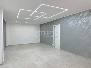 Casa Indipendente in Vendita a Adrano, 135'000&euro;, 200 m²