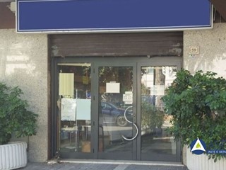 Negozio in Vendita a Formia, 210'000&euro;, 227 m²