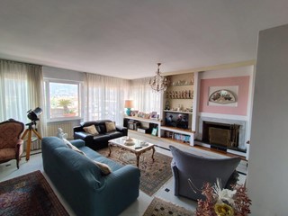 Attico in Vendita a Carrara, zona Marina di Carrara, 690'000&euro;, 200 m², arredato