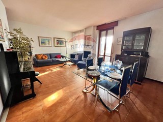 Casa Semi Indipendente in Vendita a Matera, 465'000&euro;, 225 m²