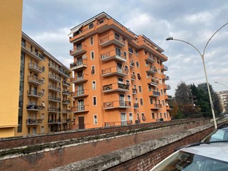Trilocale in Vendita a Lodi, 298'000&euro;, 138 m², arredato, con Box