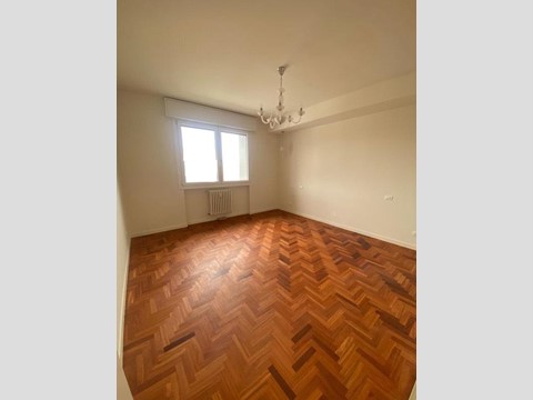 Appartamento in Vendita a Venezia, 170 m², con Box