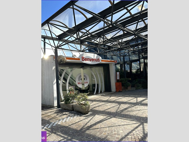 Ufficio in Vendita a Mira, 135'000&euro;, 214 m²