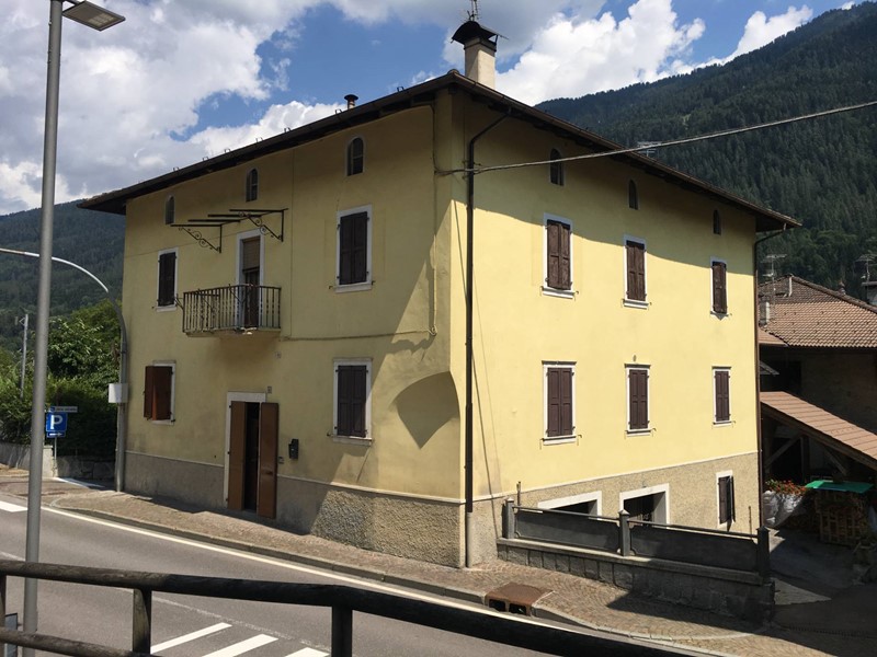 Trilocale in Vendita a Strembo, 255'000&euro;, 80 m²
