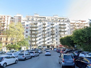 Quadrilocale in Vendita a Palermo, 190'000&euro;, 126 m²