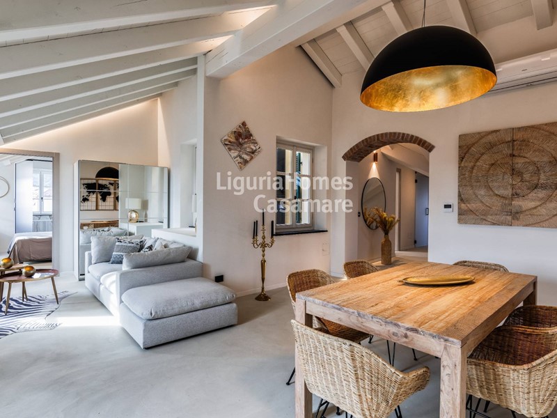 Appartamento in Vendita a Albenga, 1'300'000&euro;, 213 m²