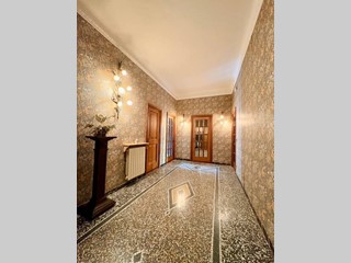 Quadrilocale in Vendita a Savona, 100 m²