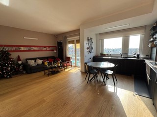 Appartamento in Vendita a Roma, 650'000&euro;, 157 m²