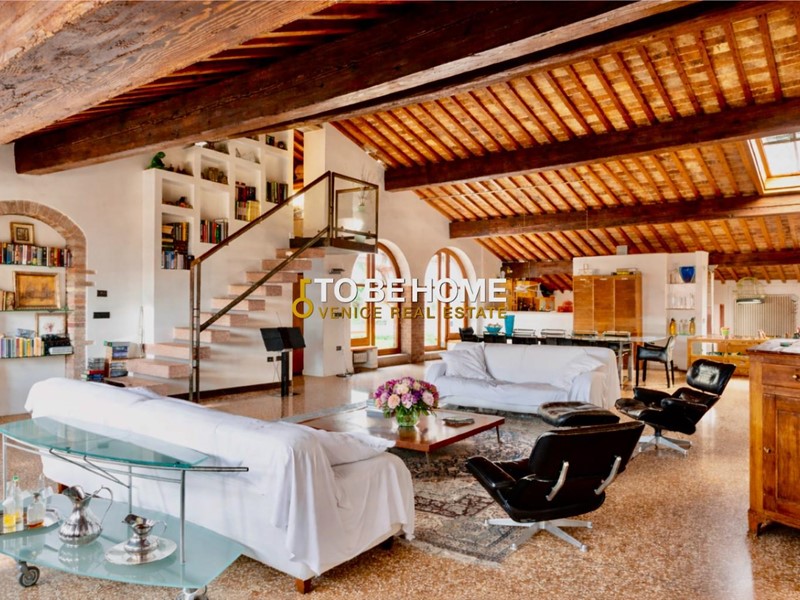 Attico in Vendita a Vicenza, 1'490'000&euro;, 320 m², con Box