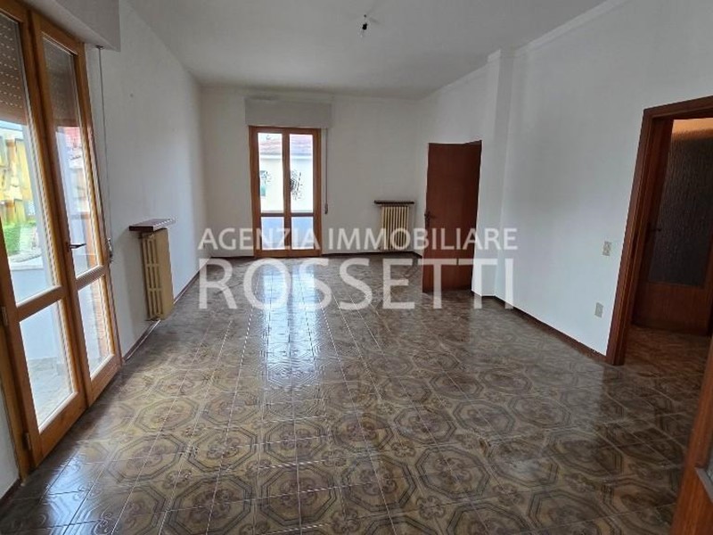 Appartamento in Vendita a Empoli, 280'000&euro;, 110 m², con Box