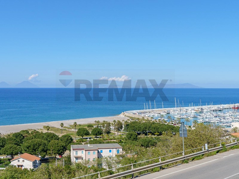 Trilocale in Vendita a Capo d'Orlando, 195'000&euro;, 121 m²