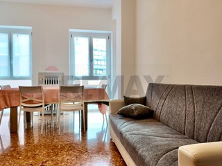 Appartamento in Vendita a Ancona, 310'000&euro;, 170 m²