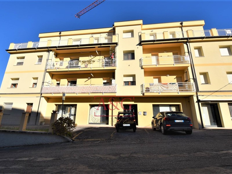 Trilocale in Vendita a Montefortino, 53'000&euro;, 68 m²