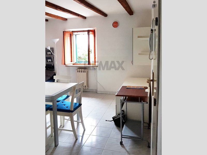 Bilocale in Vendita a Ancona, 69'000&euro;, 40 m²