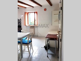 Bilocale in Vendita a Ancona, 69'000&euro;, 40 m²