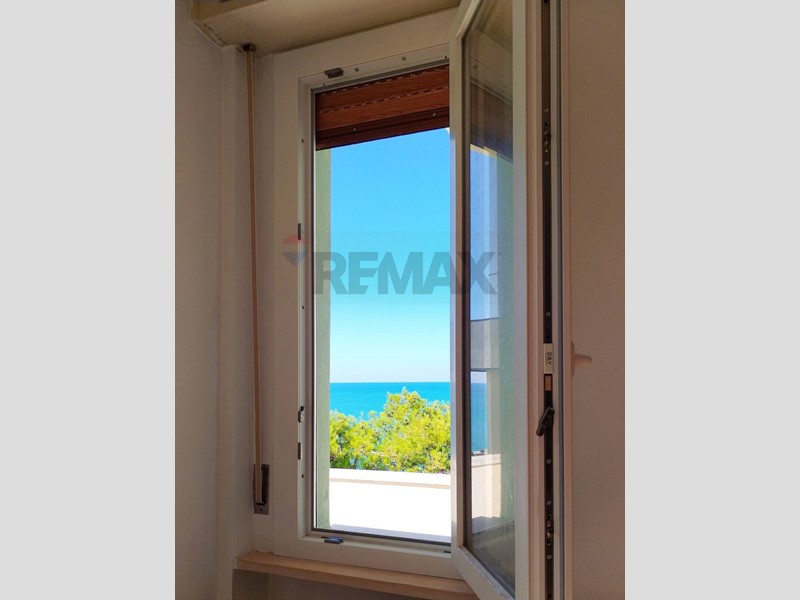 Quadrilocale in Vendita a Ancona, 150'000&euro;, 100 m²