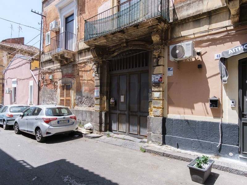 Trilocale in Vendita a Catania, 45'000&euro;, 65 m²
