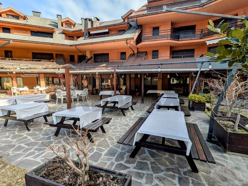 Immobile commerciale in Affitto a Artogne, 1'400&euro;, 148 m²