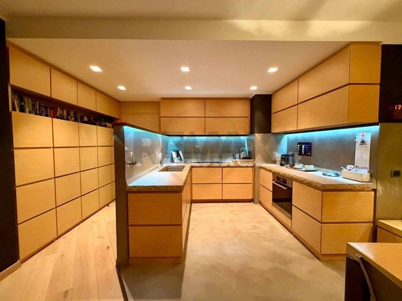 Trilocale in Vendita a Bernareggio, 395'000&euro;, 140 m²