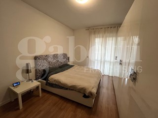 Trilocale in Affitto a Milano, 1'200&euro;, 75 m², arredato
