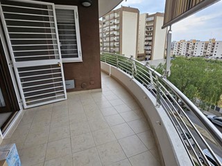 Trilocale in Vendita a Bari, 148'000&euro;, 70 m²