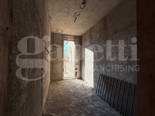 Appartamento in Vendita a Sant'Egidio del Monte Albino, 125'000&euro;, 164 m²