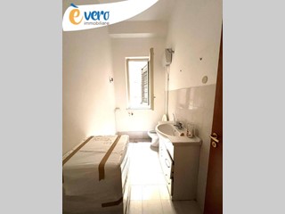 Appartamento in Vendita a Palermo, 270'000&euro;, 200 m²