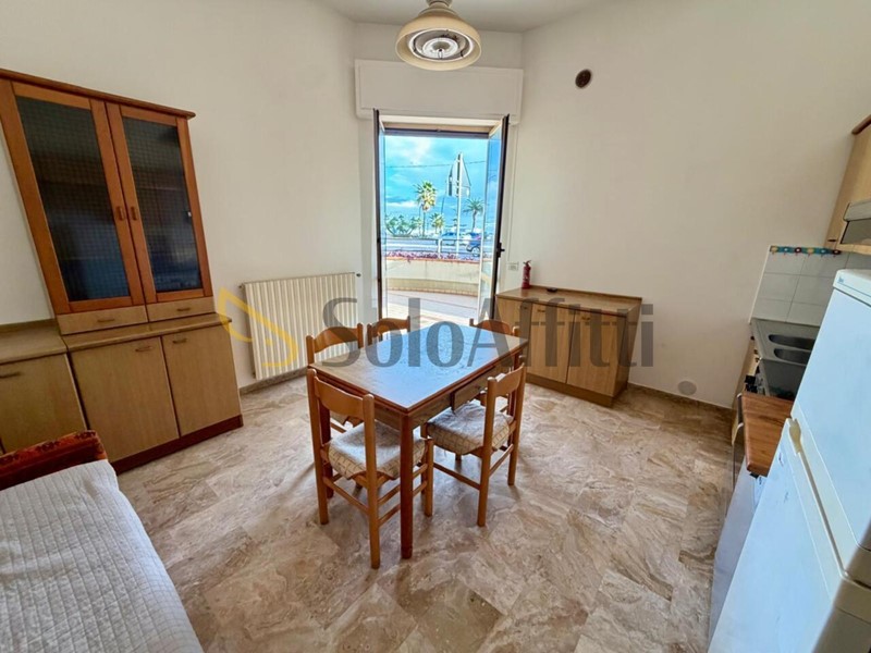 Trilocale in Affitto a Roseto degli Abruzzi, 600&euro;, 65 m²
