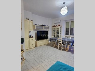 Appartamento in Vendita a Jesi, 190'000&euro;, 103 m², con Box