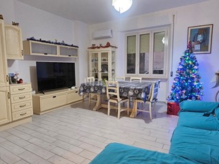 Appartamento in Vendita a Jesi, 190'000&euro;, 103 m², con Box