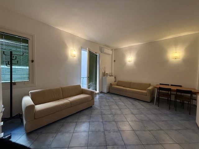 Monolocale in Vendita a Alassio, 320'000&euro;, 43 m², arredato