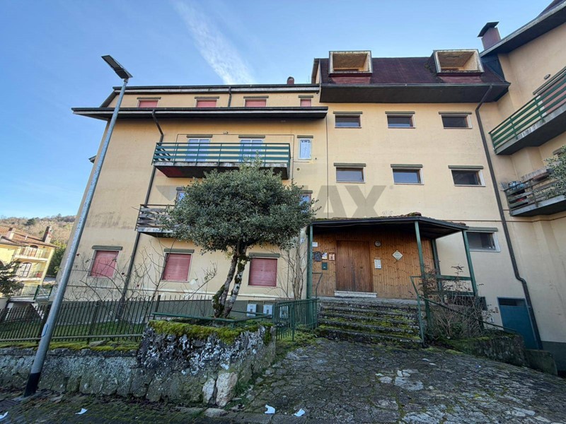 Attico in Vendita a Alfedena, 140'000&euro;, 65 m², con Box