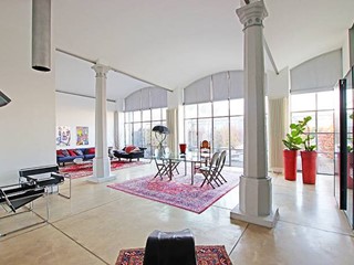 Loft in Vendita a Alzano Lombardo, 390'000&euro;, 233 m²