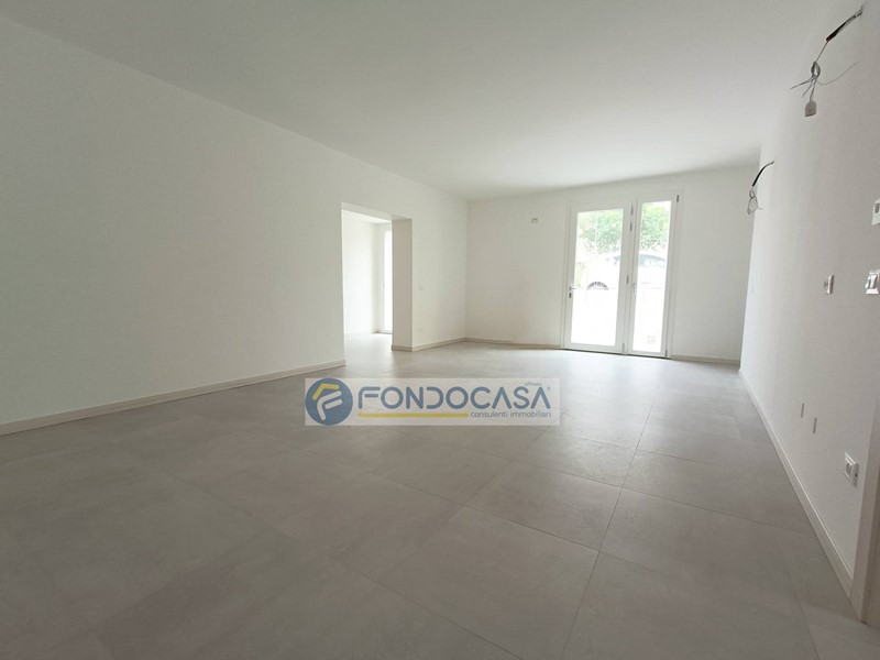 Trilocale in Vendita a Peschiera del Garda, 290'000&euro;, 100 m²