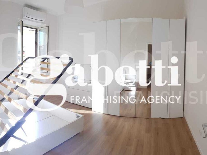 Bilocale in Vendita a Roma, 187'000&euro;, 61 m²