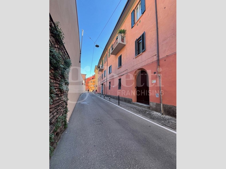 Bilocale in Affitto a Bologna, 1'000&euro;, 46 m², arredato