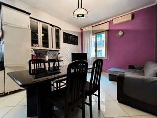 Trilocale in Vendita a Bologna, 230'000&euro;, 70 m², arredato