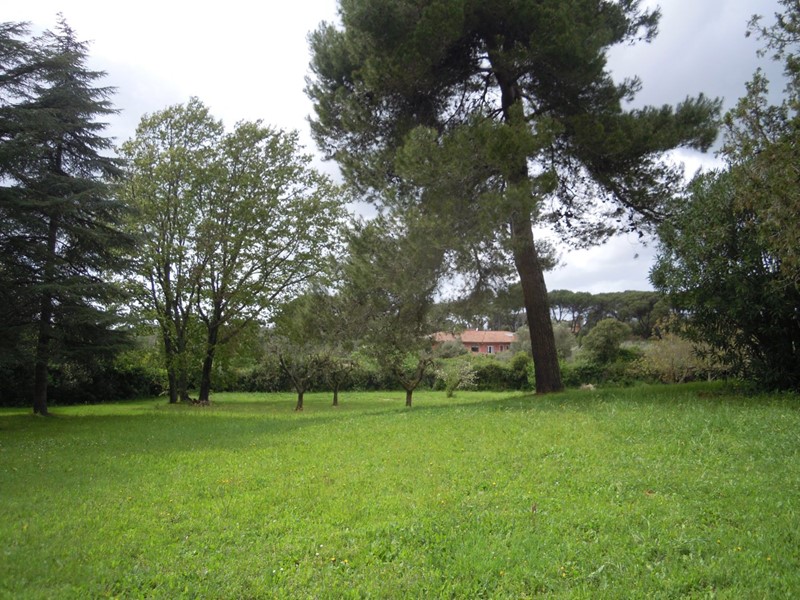 Villa in Vendita a Roma, 480'000&euro;, 320 m², con Box