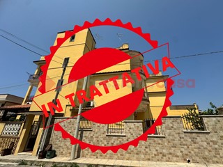Quadrilocale in Vendita a Pulsano, 69'000&euro;, 120 m²