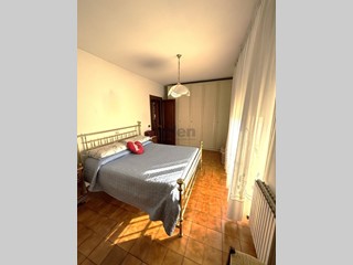 Quadrilocale in Vendita a Modena, zona Modena Est, 175'000&euro;, 93 m², con Box