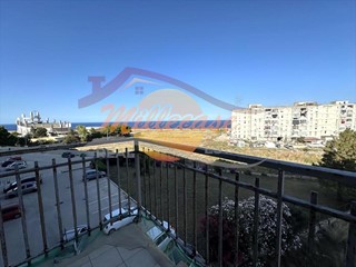 Quadrilocale in Vendita a Siracusa, zona Grottasanta - Tunisi, 73'000&euro;, 143 m², con Box
