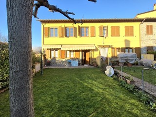 Appartamento in Vendita a Capannori, zona Lammari, 295'000&euro;, 110 m², arredato