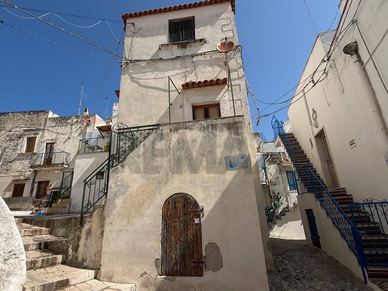 Quadrilocale in Vendita a Peschici, 69'000&euro;, 95 m²