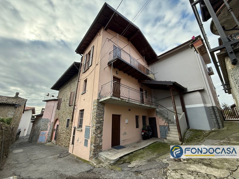 Bilocale in Vendita a Castelli Calepio, 78'000&euro;, 69 m²