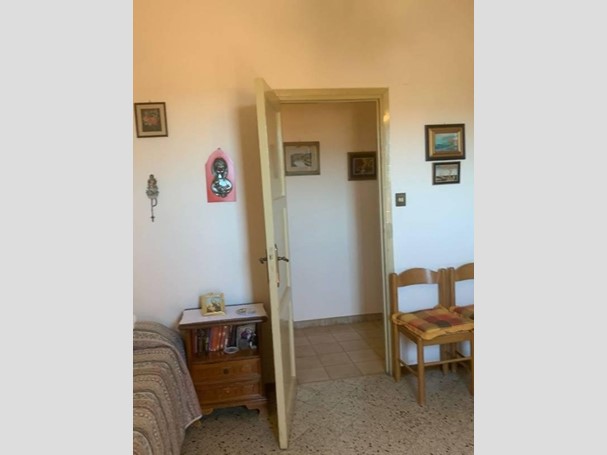 Quadrilocale in Vendita a Castelbuono, 99'500&euro;, 110 m², arredato, con Box