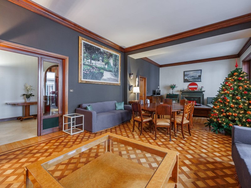 Appartamento in Vendita a Torino, 750'000&euro;, 219 m²