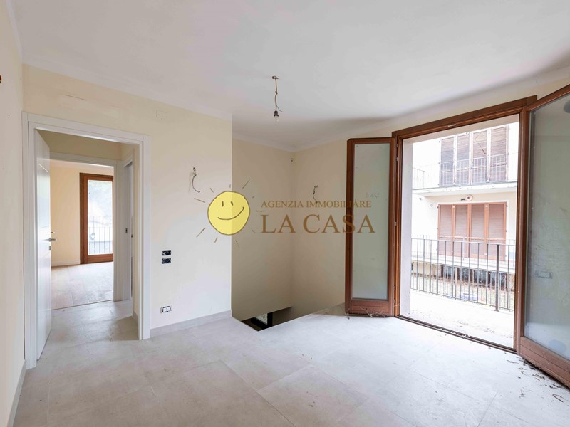 Trilocale in Vendita a Figline e Incisa Valdarno, zona Incisa, 190'000&euro;, 78 m², con Box