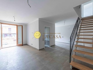 Appartamento in Vendita a Figline e Incisa Valdarno, zona Incisa, 220'000&euro;, 110 m², con Box