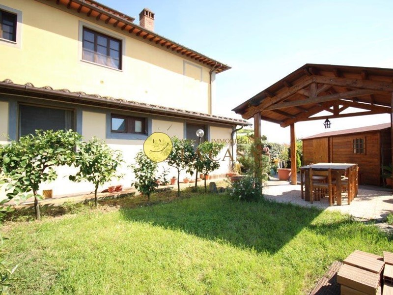 Quadrilocale in Vendita a Reggello, zona Matassino, 260'000&euro;, 90 m²